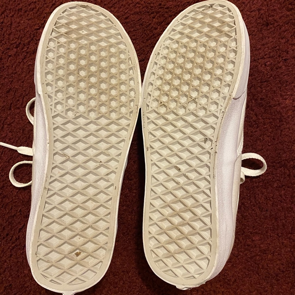 Vans - Picture 6 of 7